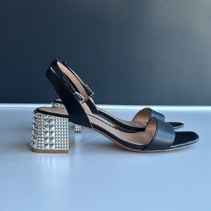Lines Paulo Black Sandal with Textured Silver Block Heel - size 8.5
